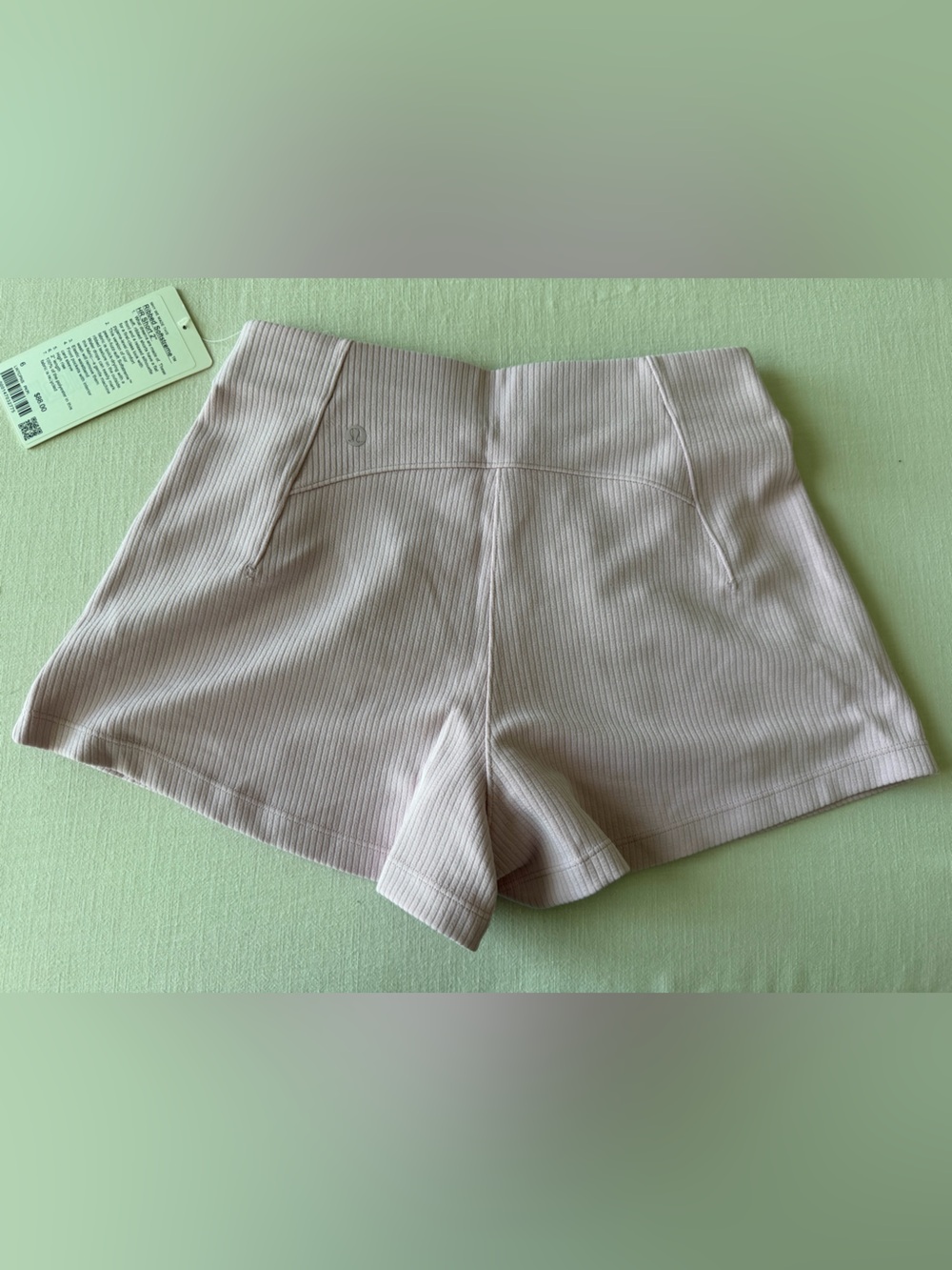 Lululemon Ribbed Short - Picture 4 of 4